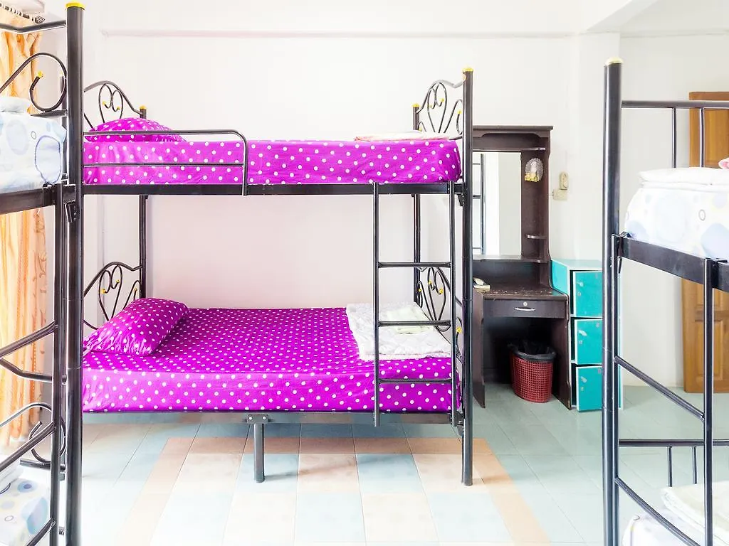 Albergue Paulee'S House Ko Lanta