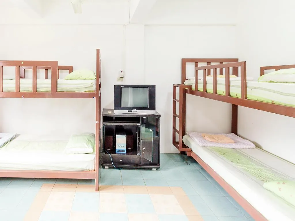 Hostal Albergue Paulee'S House Ko Lanta